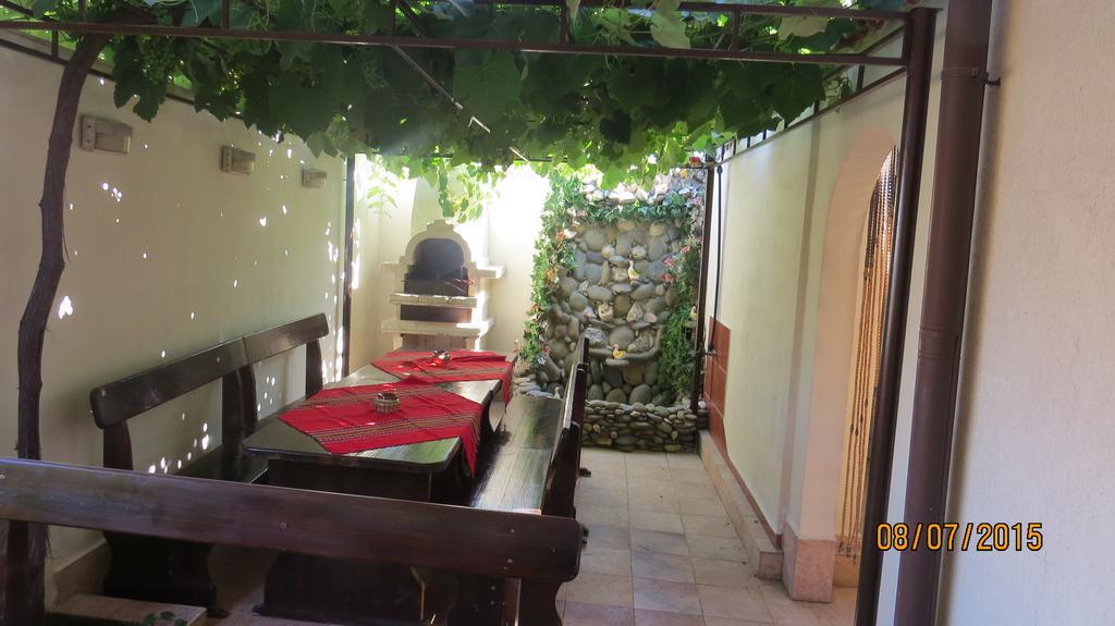 Hotel Strinava Primorsko Ngoại thất bức ảnh