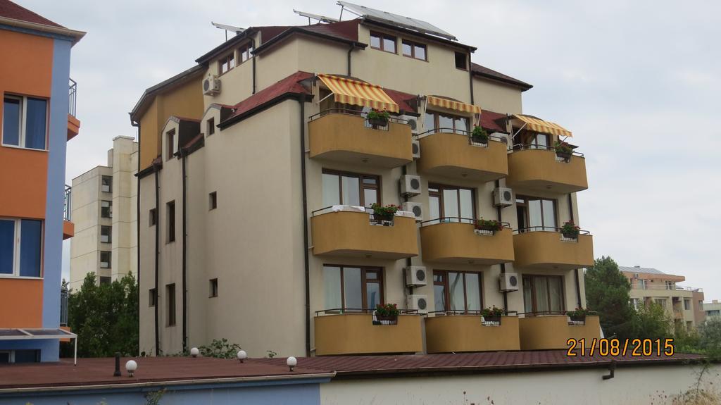 Hotel Strinava Primorsko Ngoại thất bức ảnh